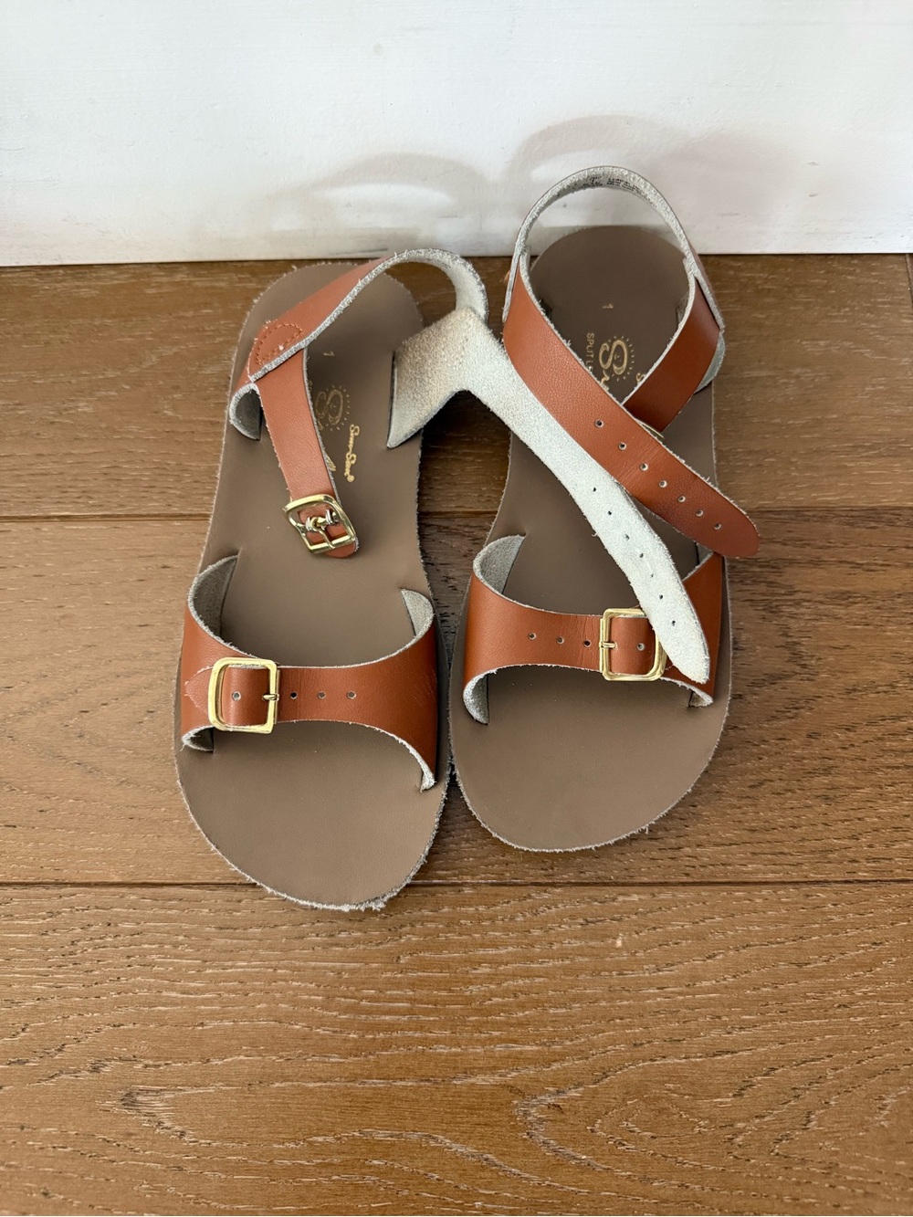 Salt Water Sandals by Hoy Tan Brown Leather Sun-San Surfer - Little Kid Youth